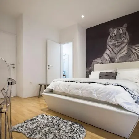 Apartment Luxury Near The