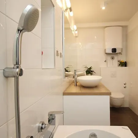 Luxury Near The Apartment *