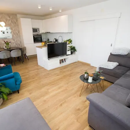 Luxury Near The Apartment *