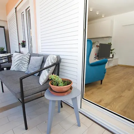 Apartment Luxury Near The Makarska